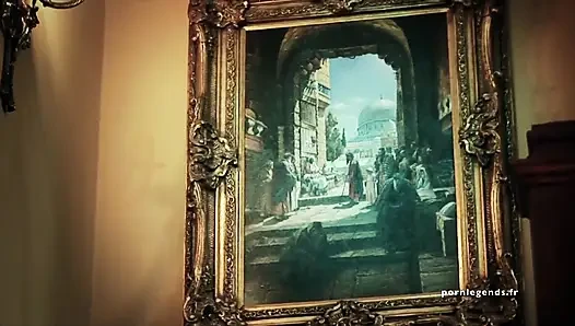 Fransız hizmetçi gibi giyinmiş Lezley Zen dölleniyor