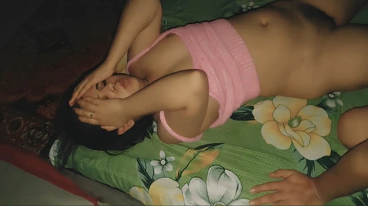 Sevgilisi büyük yaraklı göğüslü sert çekirdek