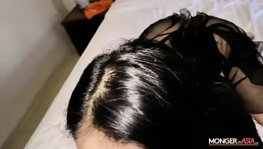 Yaramaz Taylandlı kız kameraya almak istiyor