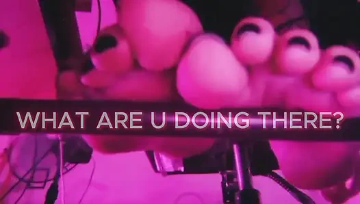 Bakış açısı insan mobilyası: müziğimin tadını çıkarırken kıpırdama İtalyan tanrıçan