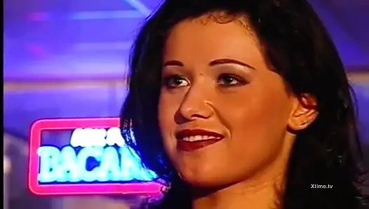 Göt deliğinde bir dildo yeterli olmadığında, işte yalamak için deneyimli bir dil geliyor!