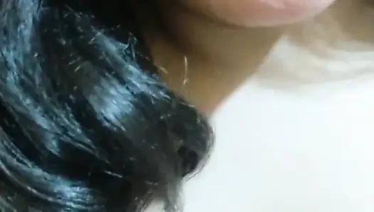 Amcığı süt damlatarak son derece azgın