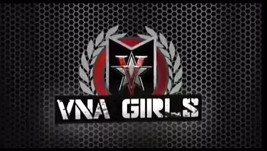 Asyalı babes maxine x, yumi u ve jaden ile seks oyuncaklarını paylaşıyor!