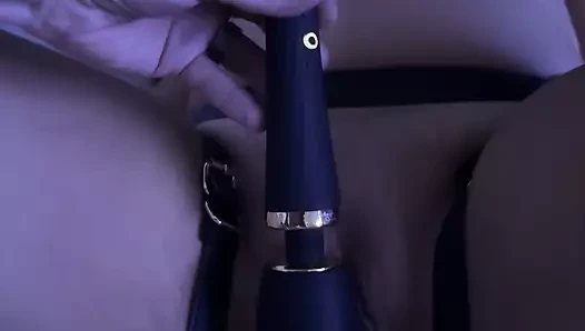 Amcığını azdırıyor