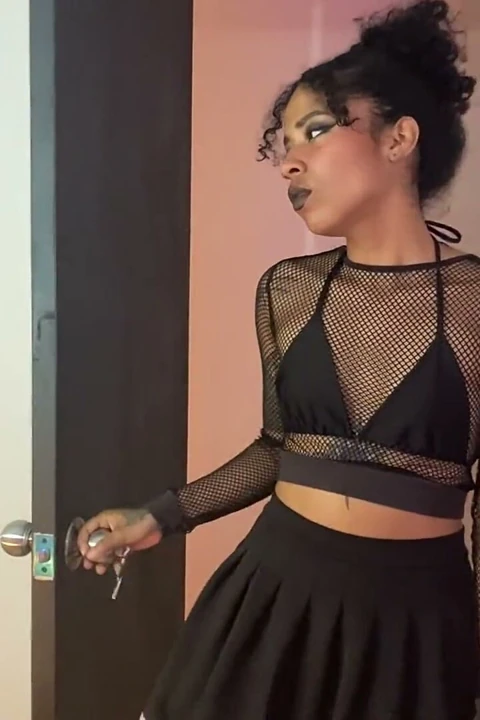 Gotik Tatlı Yılının Tadını Çıkar