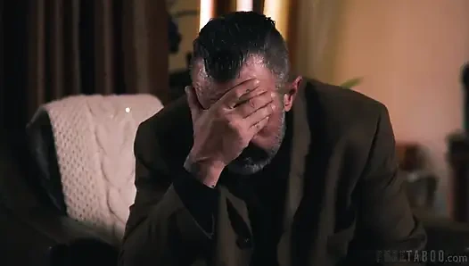 Saf tabu minyon lezbiyen Jane Wilde mirasını almak için adamla seks yapmak zorunda