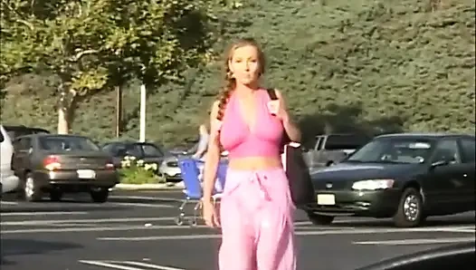 Büyük memeli sarışın amcık sikiyor amcık yalıyor... ağzına boşalma