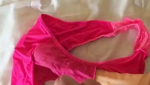 ödünç külot üzerinde Cumming!