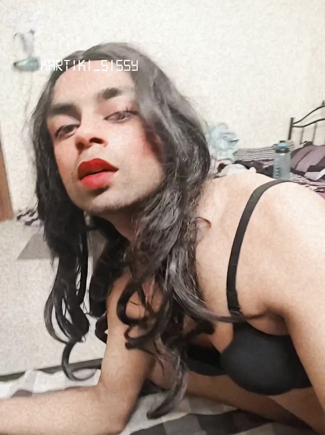 Femboy sert sikiliyor