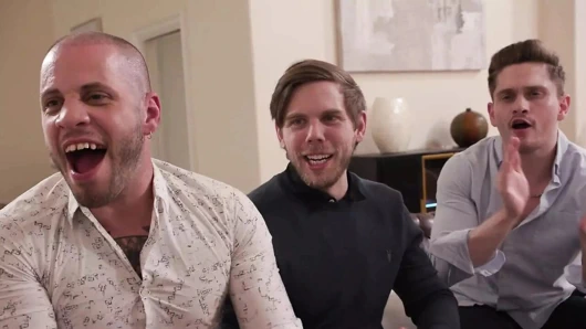 ADULT TIME - t-girl striptizci Brittney Kade tüm bekarlığa veda partisinden yarak ve döl duşu alıyor!