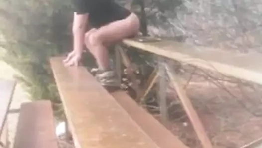 Dildo sikme içinde apublic dinlenme alanı