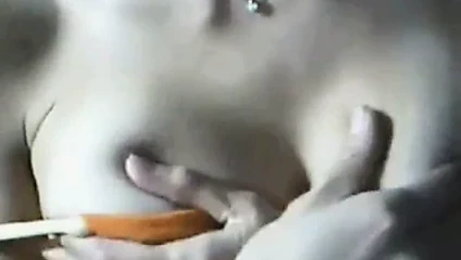 Asyalı web kamerası kızı