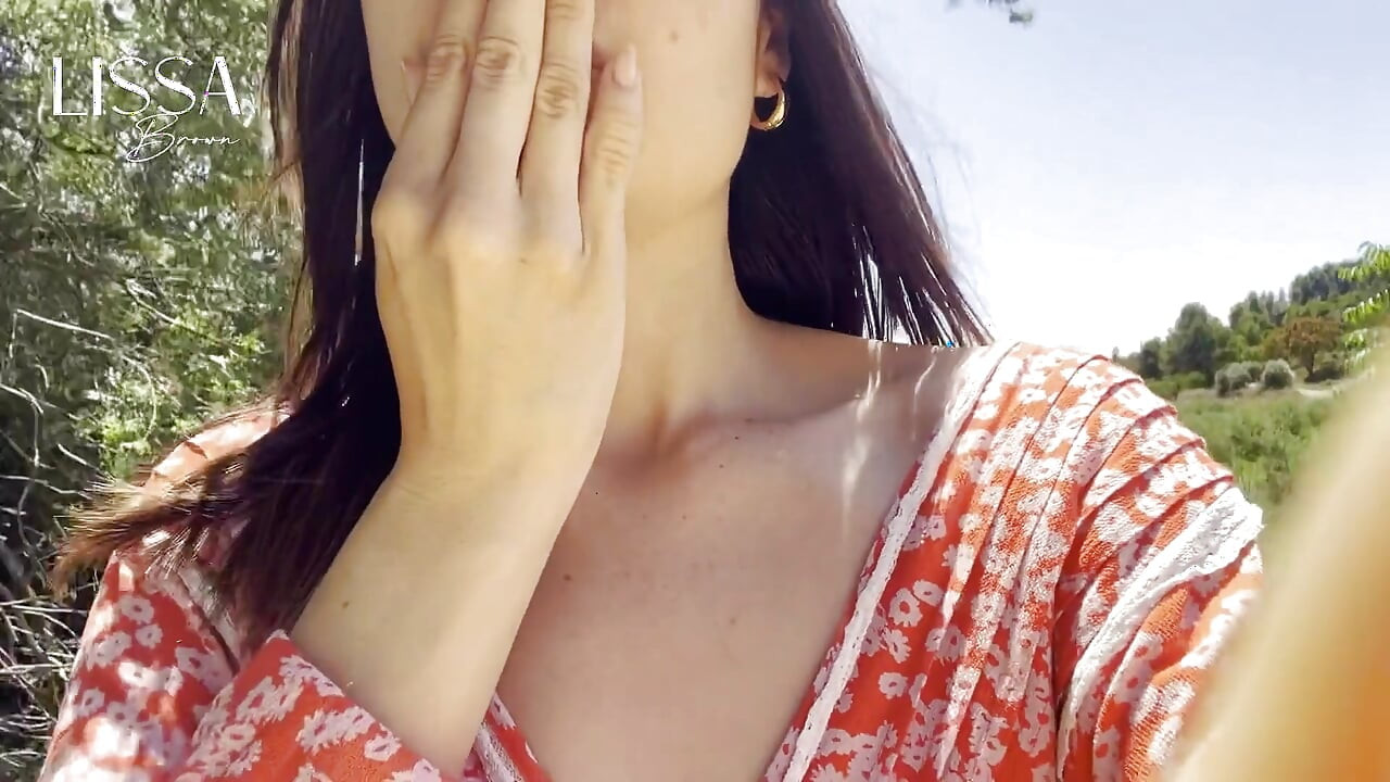 Nehirde ıslak elbise + mastürbasyon + teşhircilik