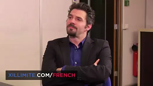 Fransız olgun patron bayan gets becerdin içinde the göt derinden