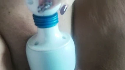 İri güzel kadın vibratör