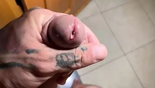 Güzel genç amatör küçük memeler sıkı pembe amcık büyük yarakla sikişiyor