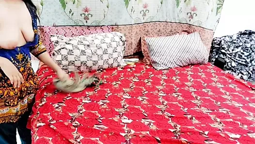 Xxx desi köy hizmetçi yanıp sönen göğüsler ve net Hintçe ses ile patronunu baştan çıkaran