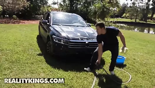 Milf avcısı - kristal acele duncan aziz - milf yıkayabilir miyim