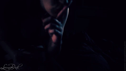 Kız kardeşinden yaramaz gece şükran günü hediyesi