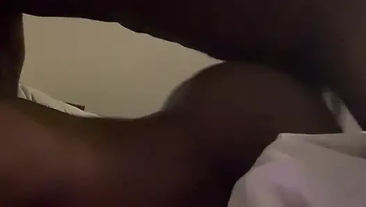 Bir arkadaşım geldi ve iş konuştuk