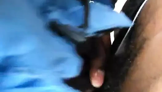 aptal puma kaltak berbat beni kapalı içinde sokakta