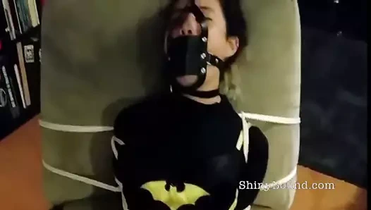 Rei.. süper kahraman yakalandı