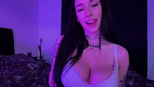 Kurvasta britanska gotička mama ASMR JOI