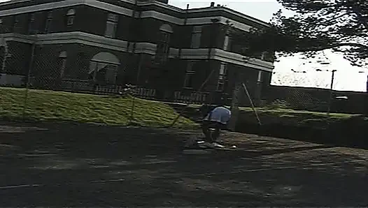 Büyük Omar'ın İngiliz maceraları: ıslak kapkaçlar (2003)
