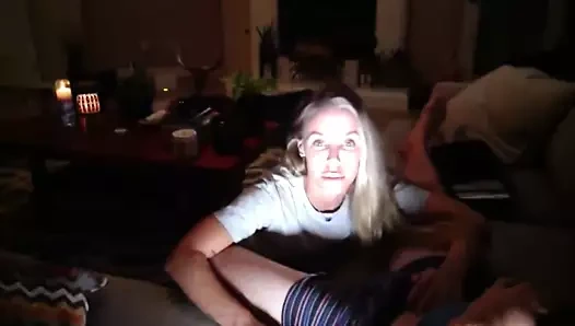 Sevimli sürtük için kedi Creampie. sarışın milf becerdin alır