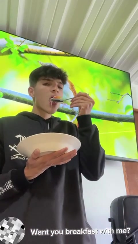 Strawberries and cream mix with AndresZP cock milk for a delicious dessert