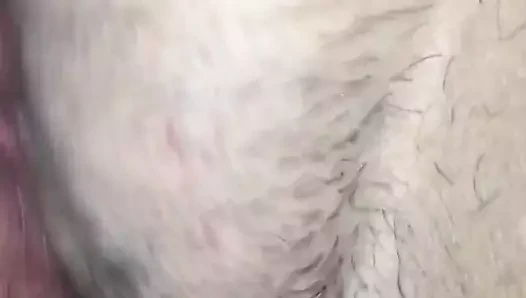Molly fingert sich die nasse Spalte