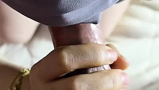 Yeni Suudi porno seksi karım büyük bir penisi seviyor