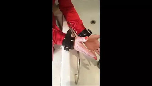 Madame c banyoda angelica kullanır