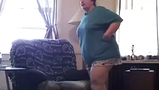 Seksi iri güzel kadın 31 talimatı ayakları parmaklarının içine boşalıyor