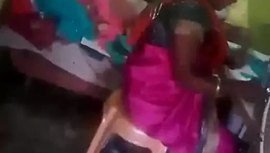 saten ipek sari teyze