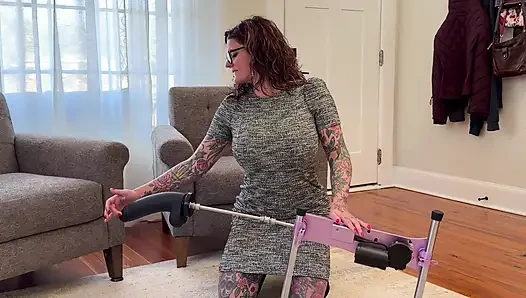 Carrie Capri has Intense Orgasm while Getting Pounded by a Fuck Machine!
