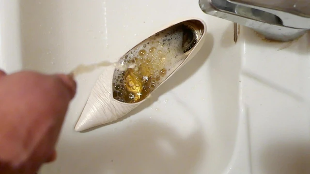 karısının gelin topuklu çiş