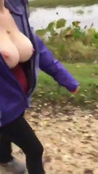 üstsüz yürüyüş