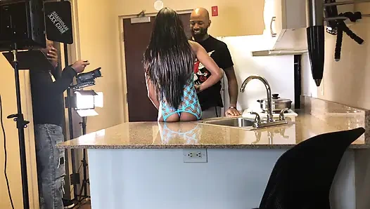 Ateşli akşam yemeğinde bts