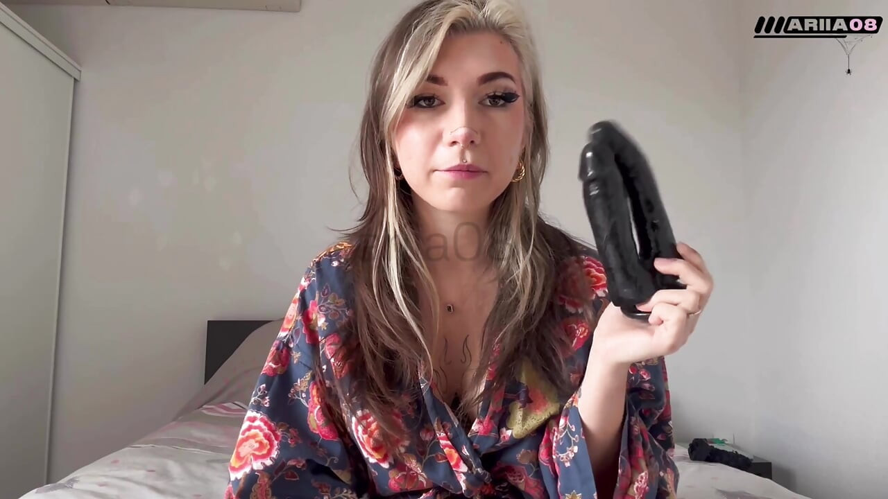 Küçük Fransız gotik testi, çift dildo popo ve vajina