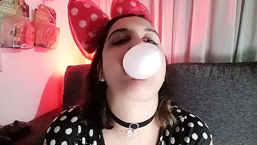 Baloncuk pisliği yapıyor - minnie kıyafeti - tavşan tezgahçı