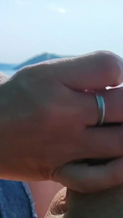 Fransız orta yaşlı seksi kadın yunanistan'da çıplaklar plajında amatörden yabancıya boşalma - misscreamy | Klip 1