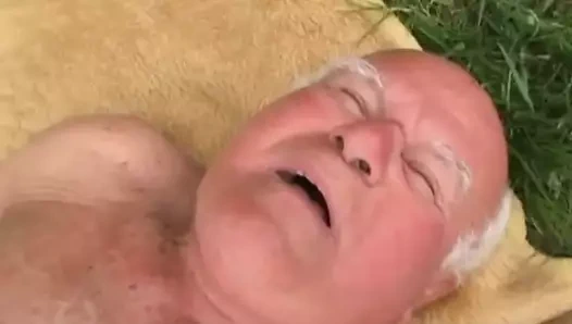 Yaşlı adam genç bebek itibaren hollanda