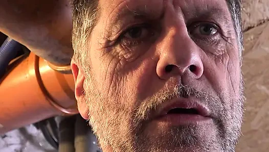 İstekli evli kadınlar sert sikiliyor