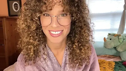 Üvey anne üvey oğullarının en iyi arkadaşıyla sikişiyor!! "Sikini aklımdan çıkaramıyorum" diye itiraf etmeliyim. Aman tanrım lütfen tuhaflık yapma!