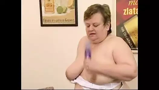 Bbw anneanne marie memnun kendini