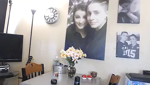 Sigara içen Marlboro red 100'lerin dantelleri