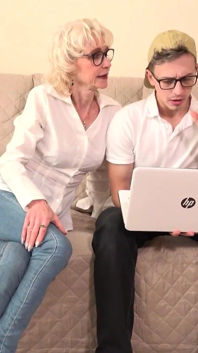 AuntJudysXXX - 60yo Skinny Mature GILF Dee Lite Fucks the Tech Support Guy | Clip 1