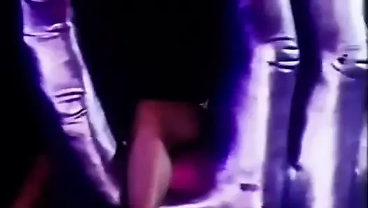 Elektrikli mavi özel - Paul Raymond'ın revuebar'ında bir gece