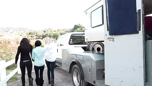 Vahşi sapphic love - bölüm 2